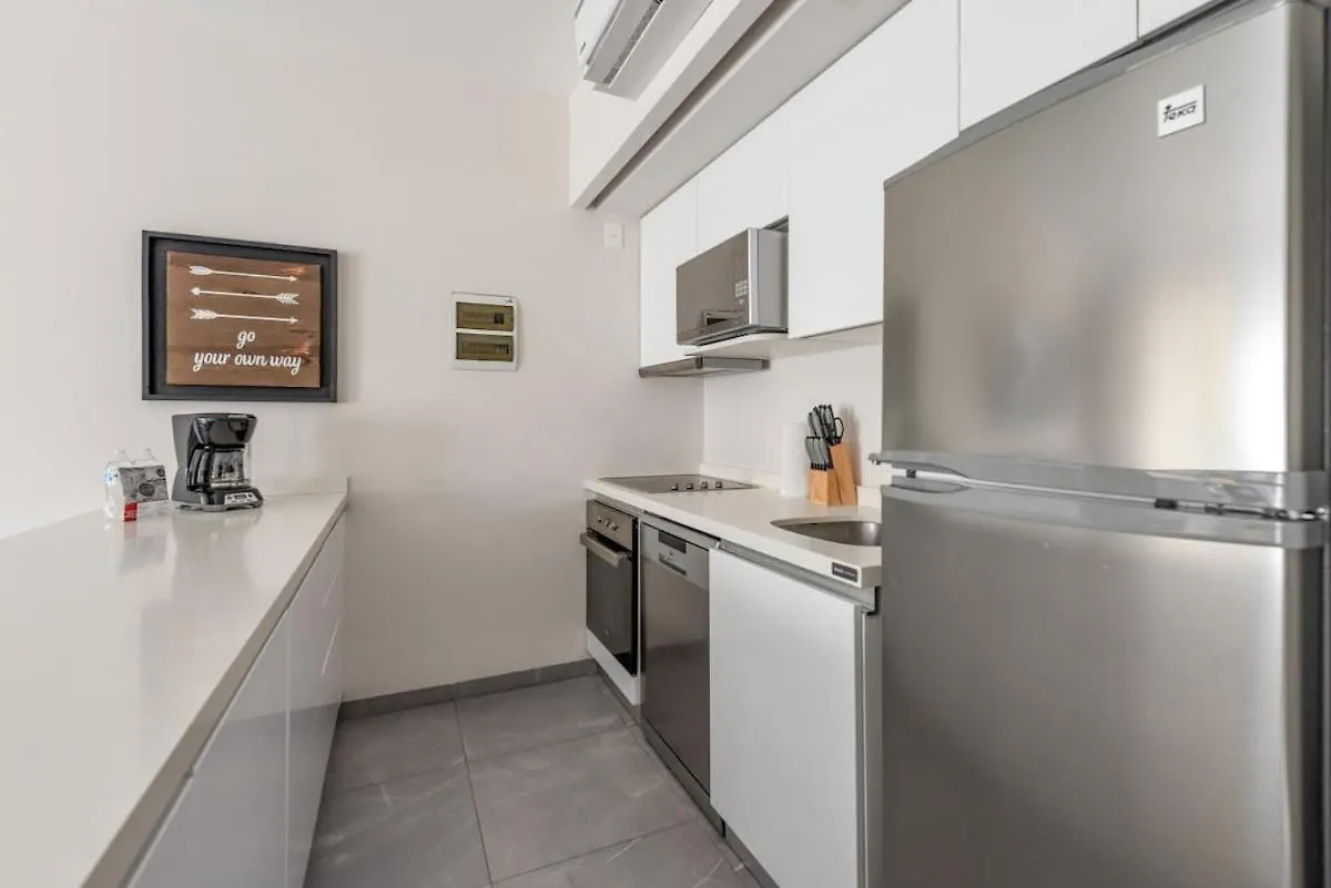 Luxury Condo 1Bd Apt Ac Pool Gym Cinema Playa del Carmen